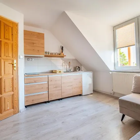 Ewa Rum i privatbostad Rewal