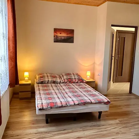 Ewa Homestay *